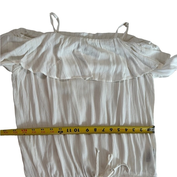 BCX Cold Shoulder Flowy Ruffle Trim Bell Sleeve Spaghetti Strap Top Size… - Picture 8 of 17